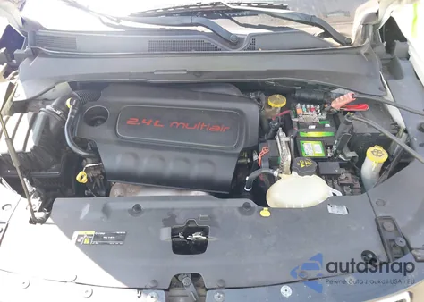 2018 Jeep Compass Latitude из США, поврежденный, VIN 3C4NJDBB2JT328209